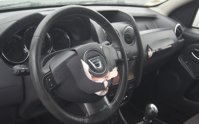 Dacia Duster cena 22000 przebieg: 34687, rok produkcji 2016 z Maszewo małe 106